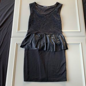 Women’s black midi dress Medium